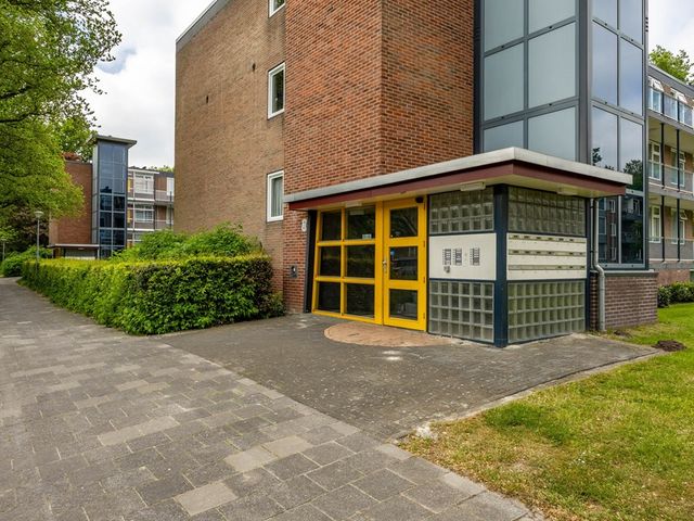 Verzetsstrijderslaan 70, Groningen