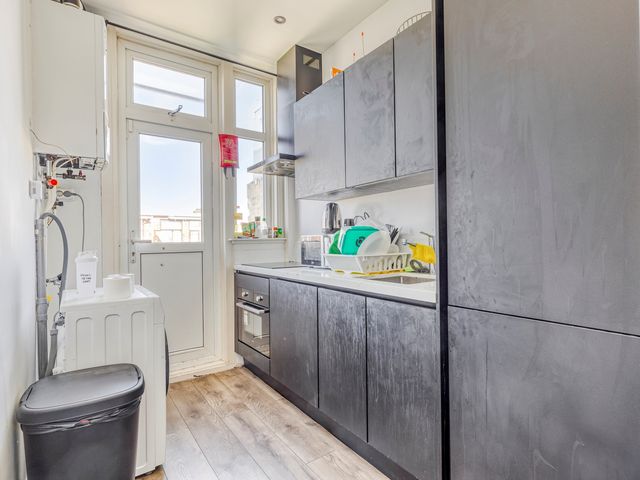 Voorthuizenstraat 122, Den Haag