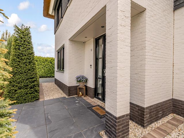Roderveld 58, Lelystad