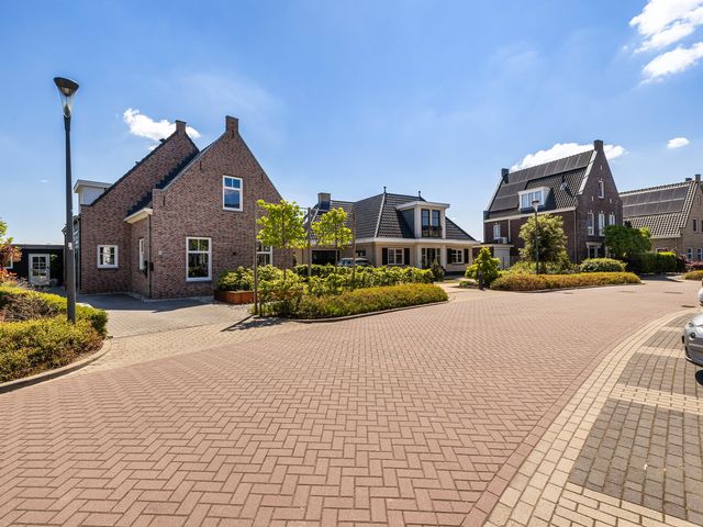 Essenlaan 96, Dirksland