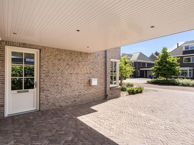 Hooilanden 36, Lemelerveld