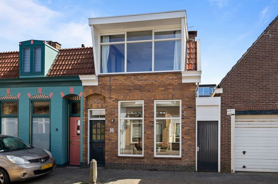 De Ruijterstraat 2