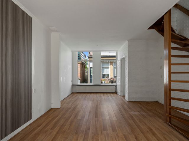 De Ruijterstraat 2, Den Helder
