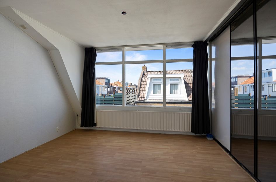 De Ruijterstraat 2