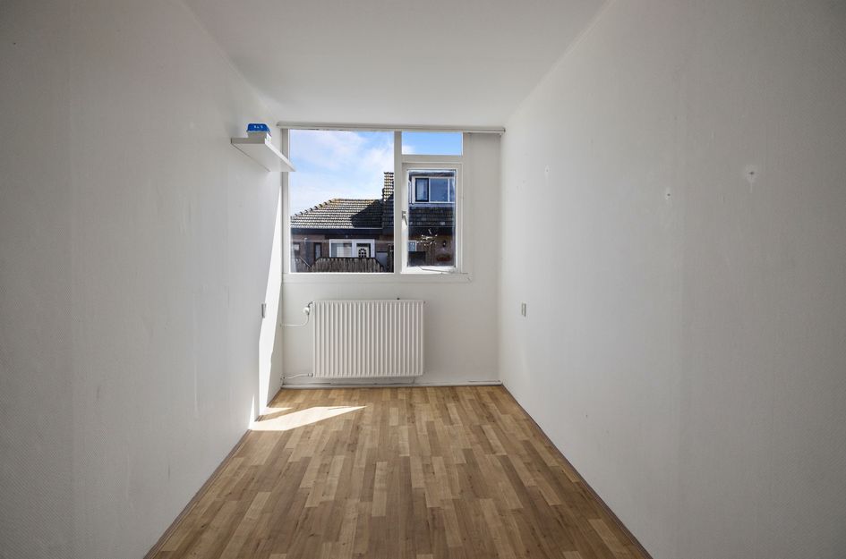 De Ruijterstraat 2