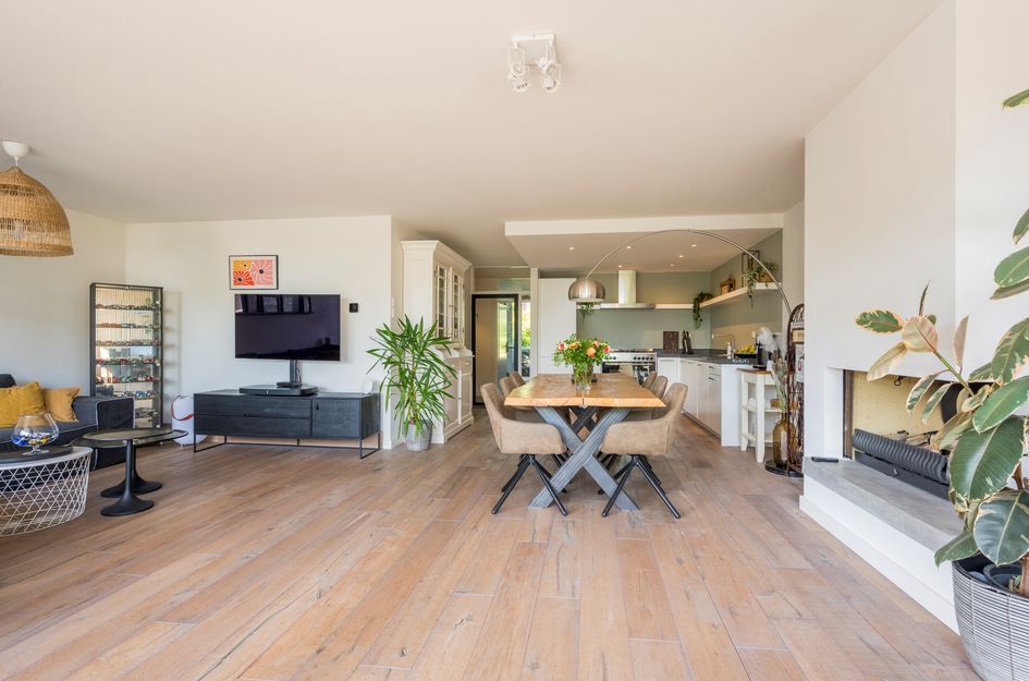 Van Weedestraat 77