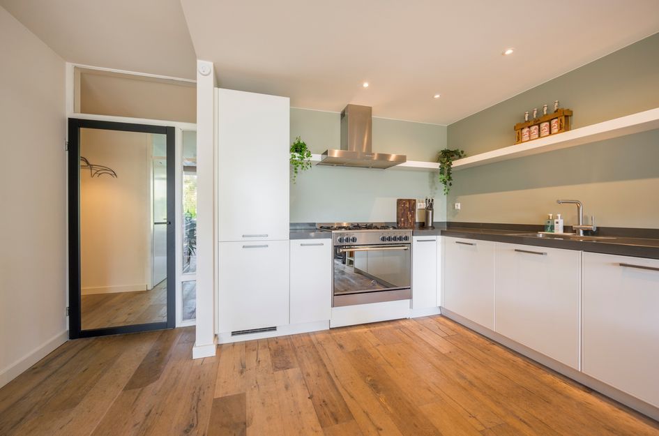 Van Weedestraat 77