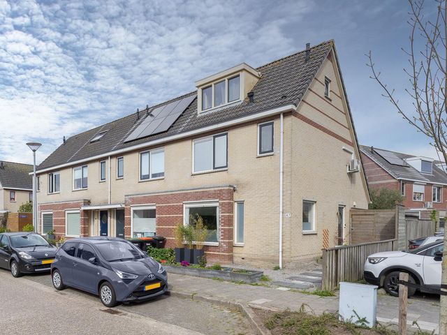 Duke Ellingtonhof 47, Hoorn
