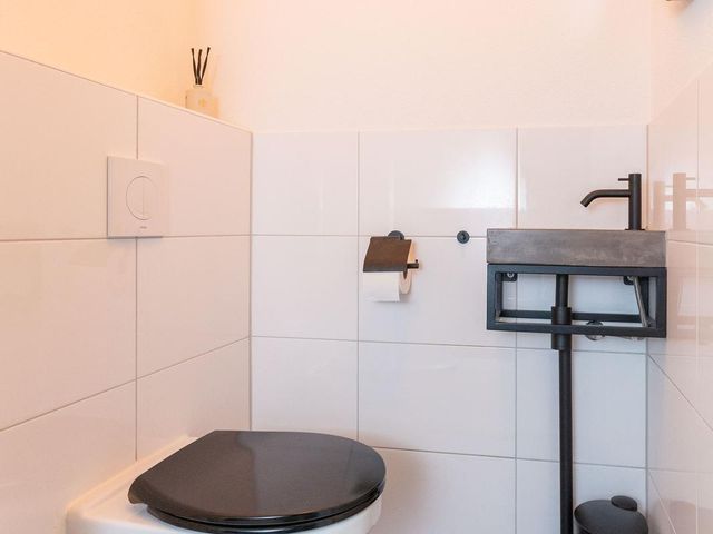 Lage Hoek 125, Zwaag