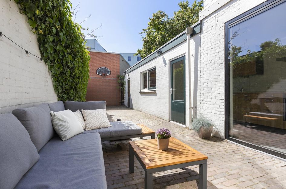 Adelheidstraat 16