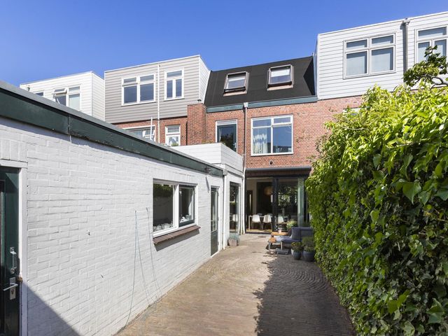 Adelheidstraat 16, Groningen