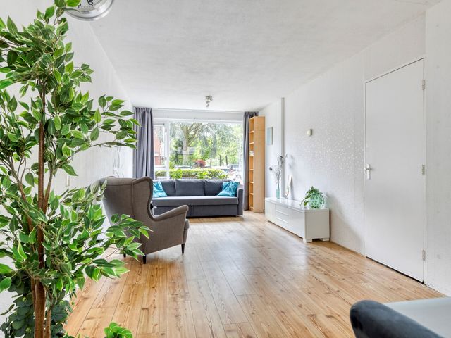 Jura 44, Utrecht