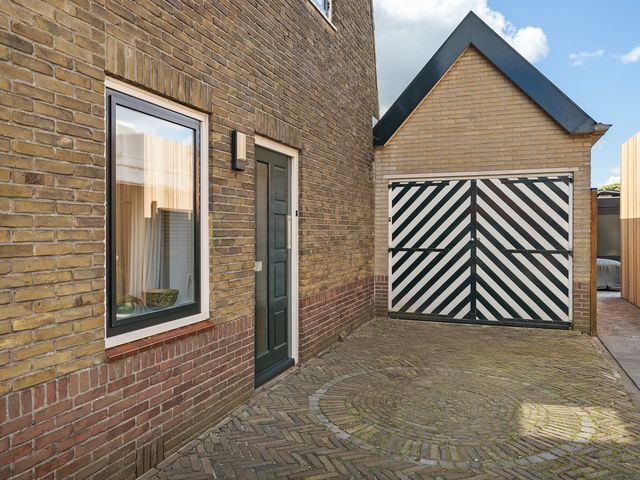 Oranjeweg 11, Kortenhoef