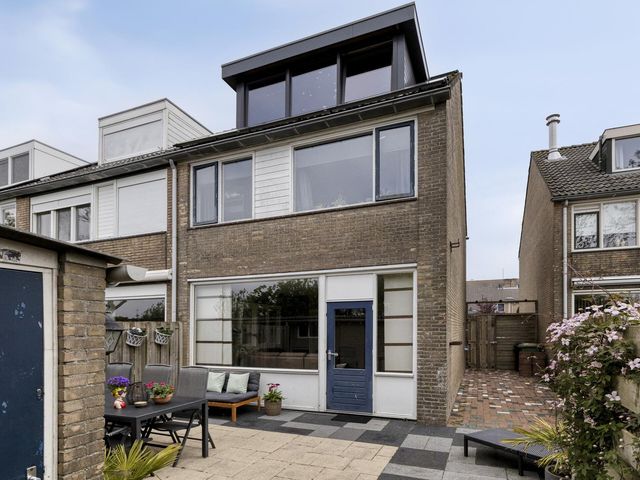 de Roos 24, Brouwershaven