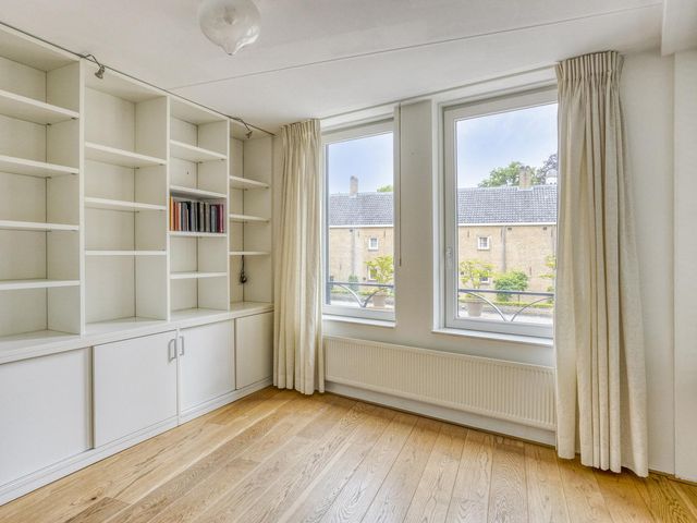 Kapucijnenhof 7, Breda