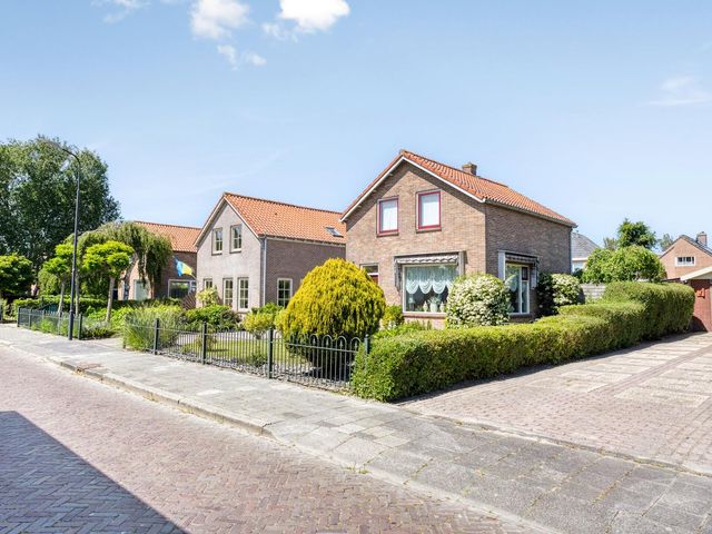 Rozenhoutstraat 8, Heerhugowaard