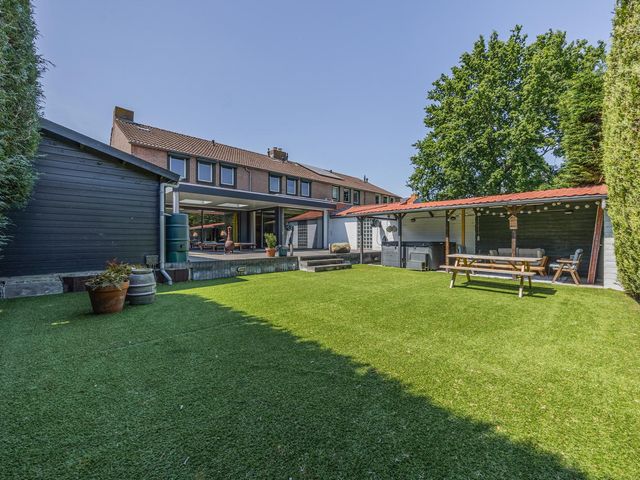 Oud Vlissingen 18, Hoek