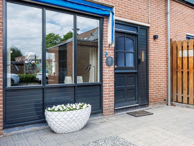 Kraaiekamp 12, Elst
