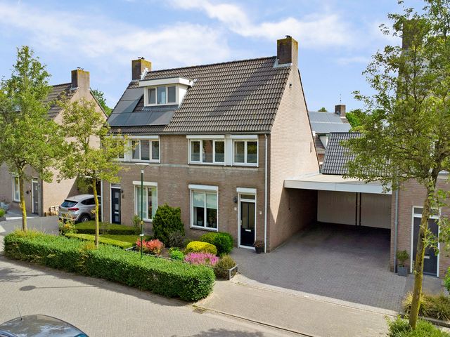 De Hoeven 13, Hapert