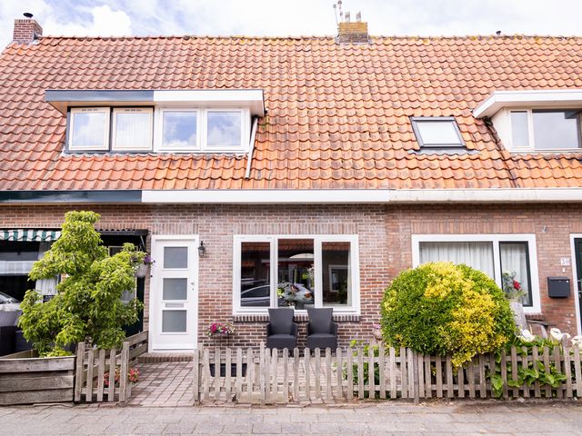 Dijkstraat 32, Den Oever