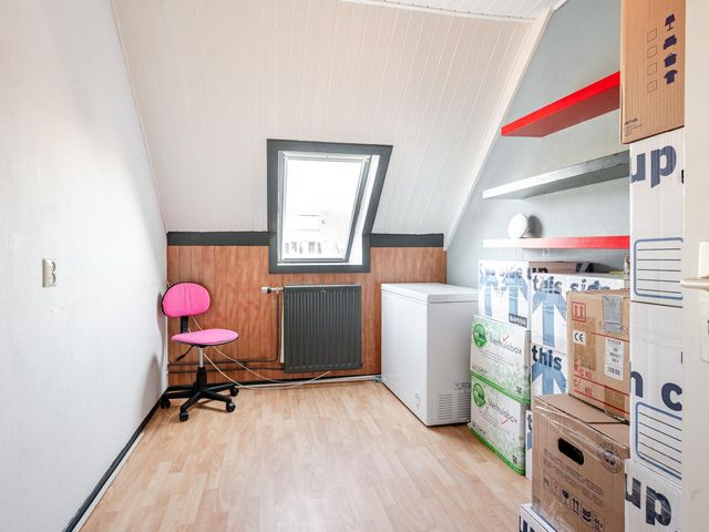 Jacques Brelweg 16, Almere