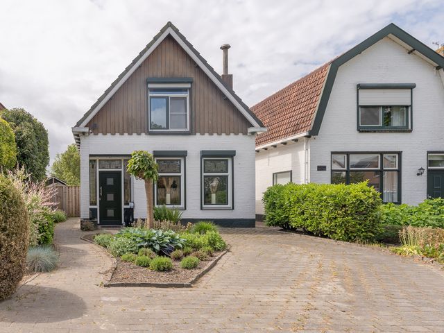 Oostweg 68, Krabbendijke