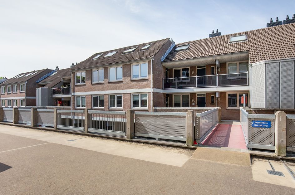Engelenburg 128