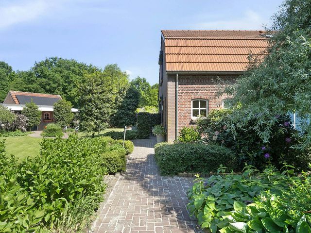 Merseloseweg 21, Overloon