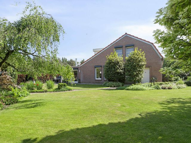 Merseloseweg 21, Overloon
