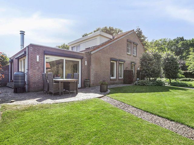 Merseloseweg 21, Overloon