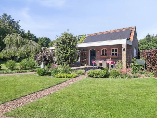 Merseloseweg 21, Overloon