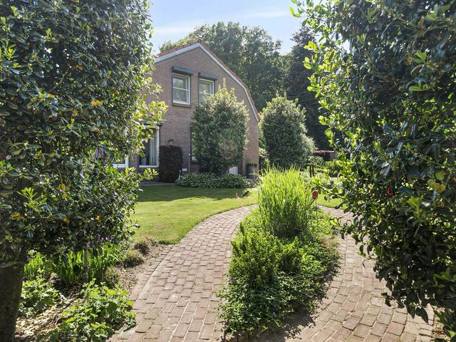 Merseloseweg 21, Overloon