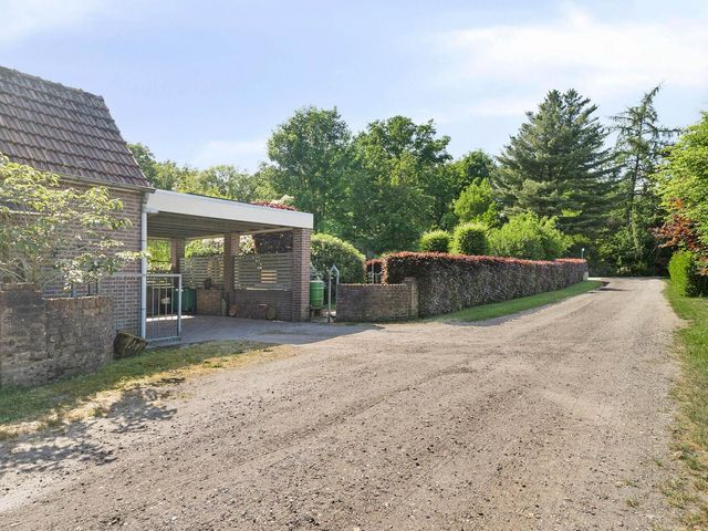 Merseloseweg 21, Overloon