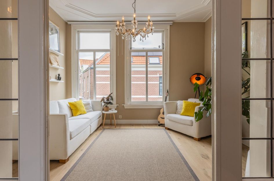Verhuellstraat 9
