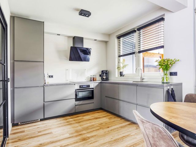 Monseigneur van Enckevoirtstraat 10, Sambeek