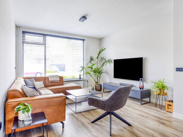 Monseigneur van Enckevoirtstraat 10, Sambeek