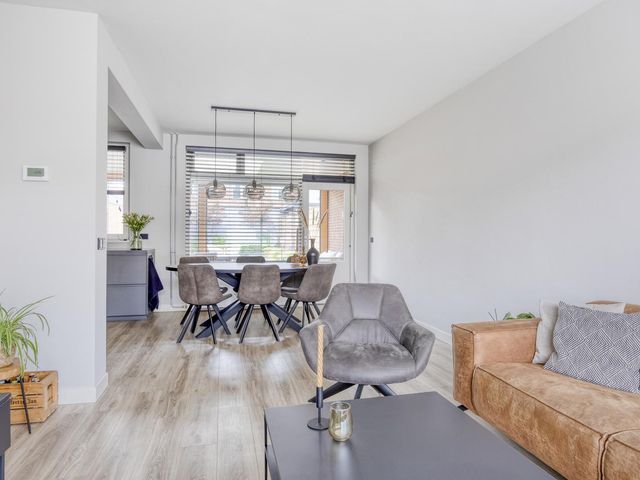 Monseigneur van Enckevoirtstraat 10, Sambeek