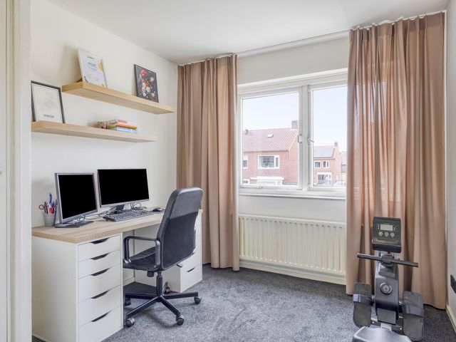 Monseigneur van Enckevoirtstraat 10, Sambeek