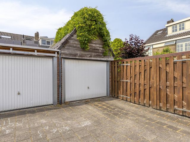 Vliet 12, Maasdam