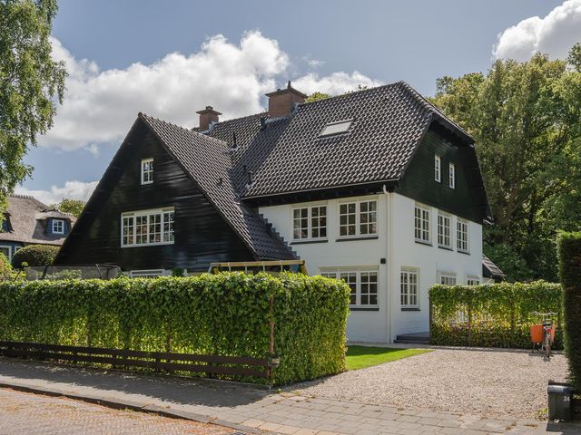 Van Calcarlaan 24, Wassenaar