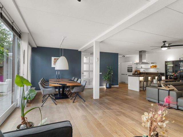 Diadeemstraat 102, Almere