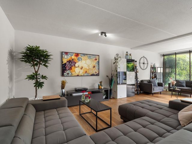 Diadeemstraat 102, Almere