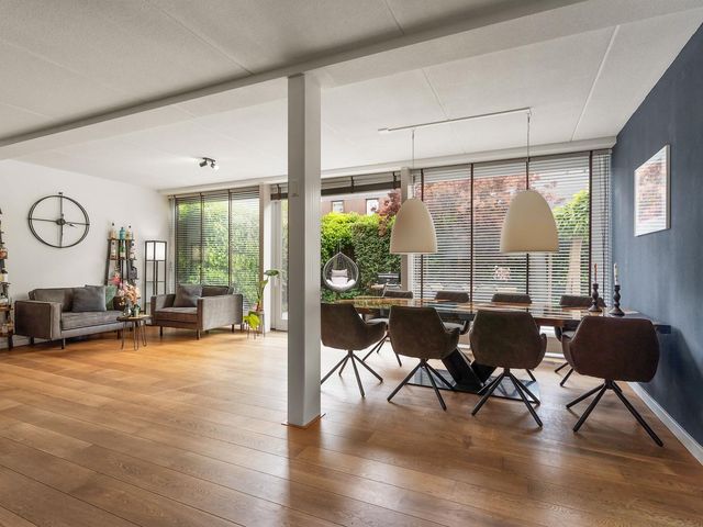 Diadeemstraat 102, Almere