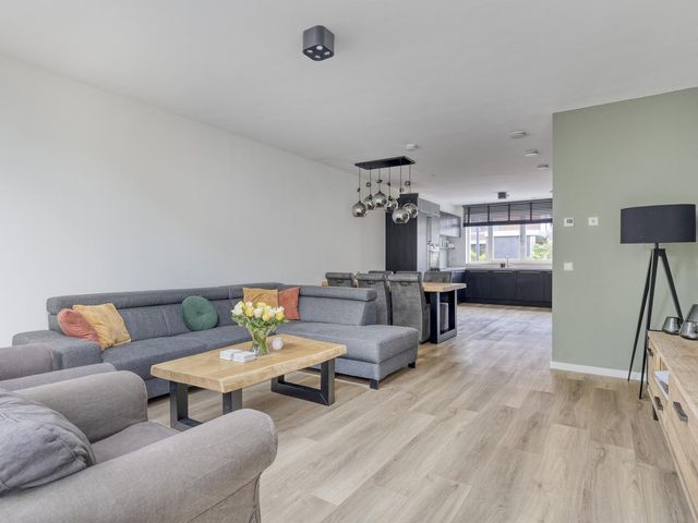 Vincentiusstraat 19, Warmenhuizen