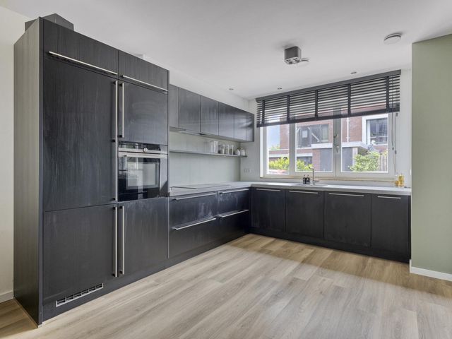 Vincentiusstraat 19, Warmenhuizen