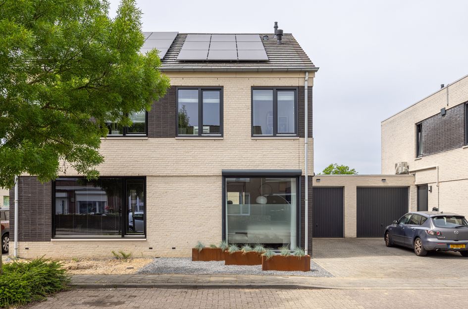 Janekers Vaart 24