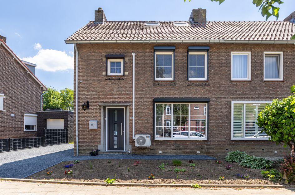 Oranjelaan 16