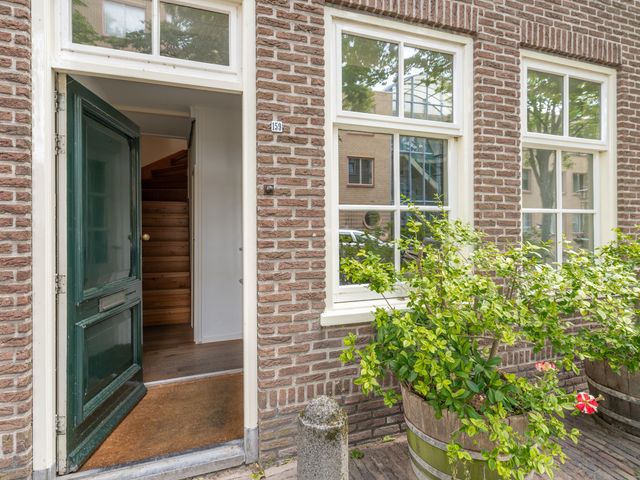 Middelstegracht 159, Leiden