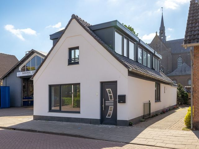 Meester Prinsenstraat 9, Haarsteeg