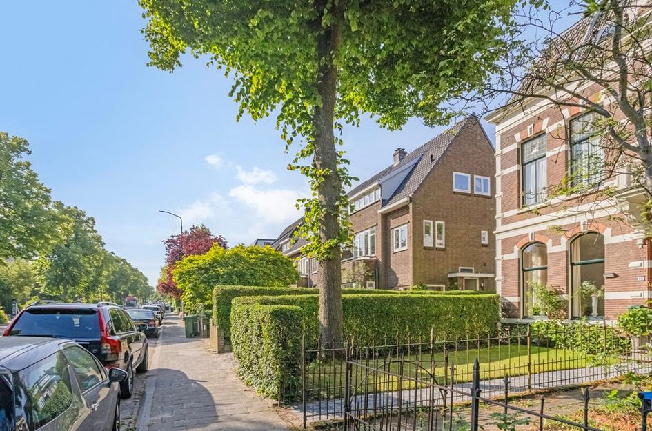 Berg en Dalseweg 110